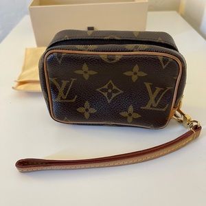 Louis Vuitton Wapity